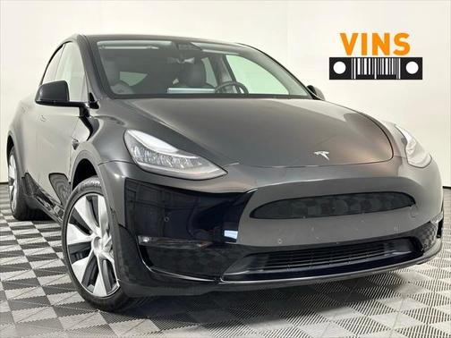 2022 Tesla Model Y Long Range Dual Motor All-Wheel Drive