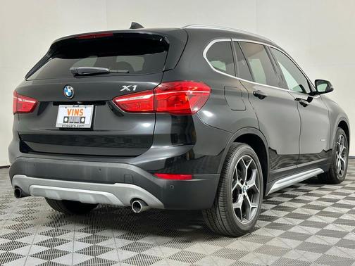 Black Sapphire Metallic 2016 BMW X1 xDrive 28i