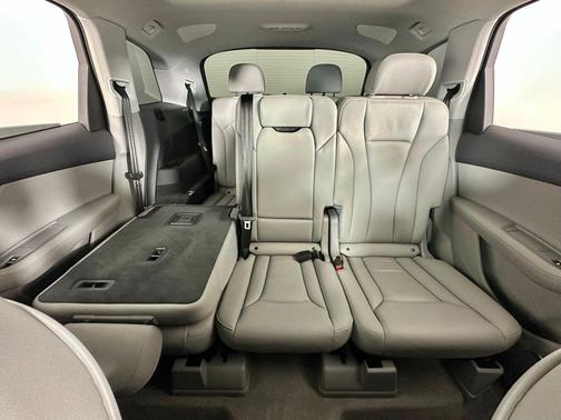 2023 Audi Q7 55 Premium Plus