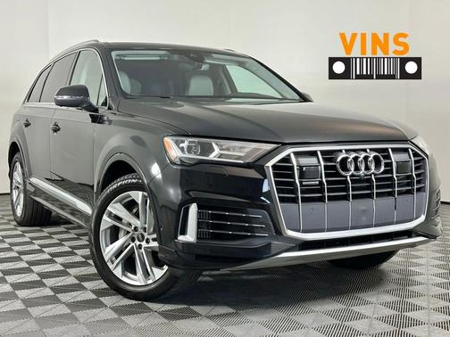 2023 Audi Q7 55 Premium Plus