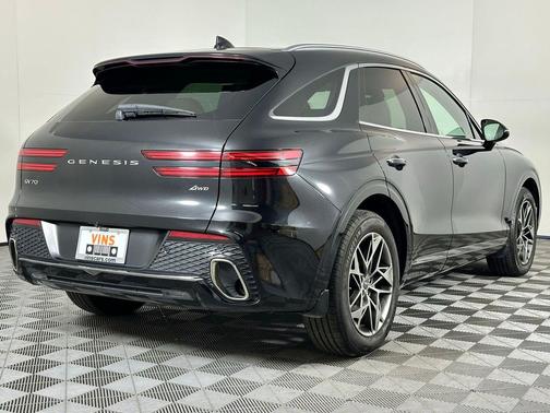 2022 Genesis GV70 2.5T AWD