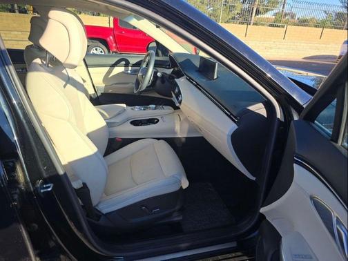 2022 Genesis GV70 2.5T AWD