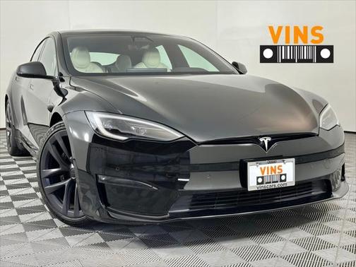2022 Tesla Model S Base