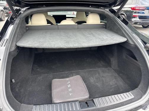 2022 Tesla Model S Base