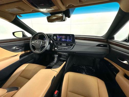 2022 Lexus ES 350 Base