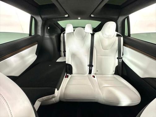 2022 Tesla Model X Dual Motor All-Wheel Drive