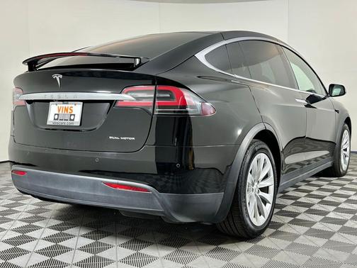 2021 Tesla Model X Long Range Dual Motor All-Wheel Drive