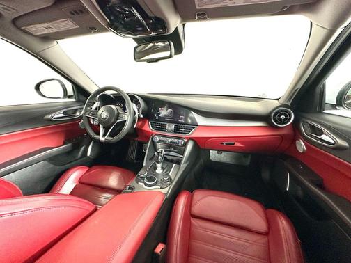 2019 Alfa Romeo Giulia Ti Sport