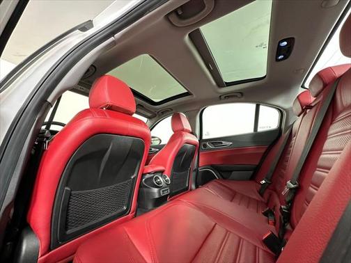 2019 Alfa Romeo Giulia Ti Sport