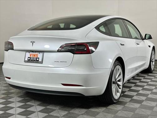 2022 Tesla Model 3 Long Range