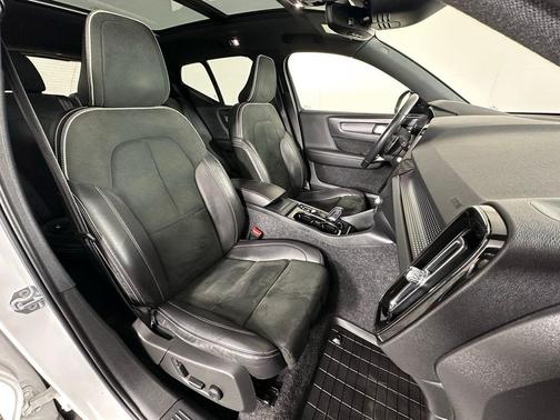 2019 Volvo XC40 T5 R-Design