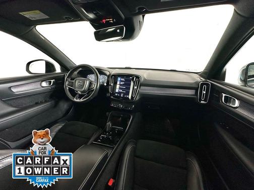 2019 Volvo XC40 T5 R-Design