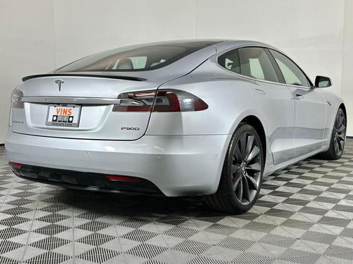 2016 Tesla Model S P90D