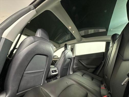 2022 Tesla Model 3 Standard Range
