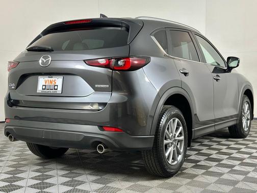 2023 Mazda CX-5 2.5 S Preferred Package