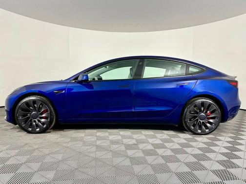 Deep Blue Metallic 2023 Tesla Model 3 Performance