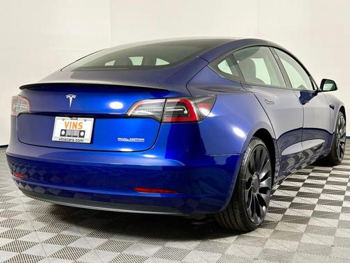 Deep Blue Metallic 2023 Tesla Model 3 Performance