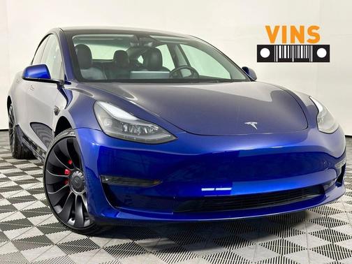 Deep Blue Metallic 2023 Tesla Model 3 Performance