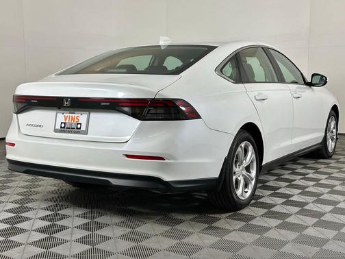 2025 Honda Accord LX 1.5T