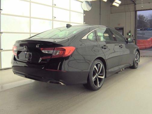Crystal Black Pearl 2018 Honda Accord Sport