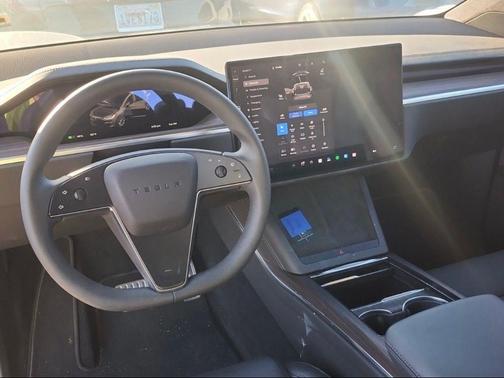 2024 Tesla Model X Long Range