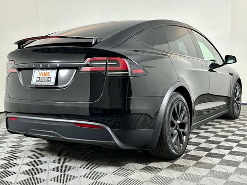 2024 Tesla Model X Long Range