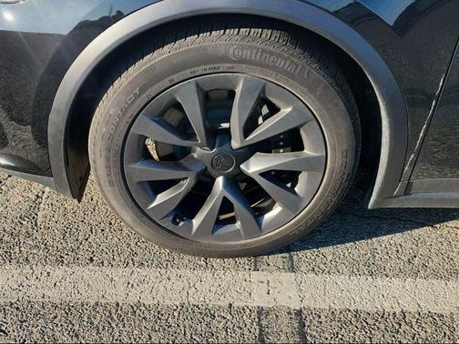 2024 Tesla Model X Long Range