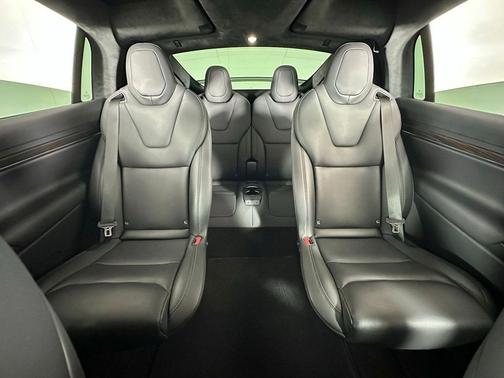 2024 Tesla Model X Long Range
