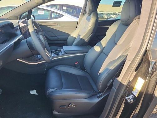 2024 Tesla Model X Long Range