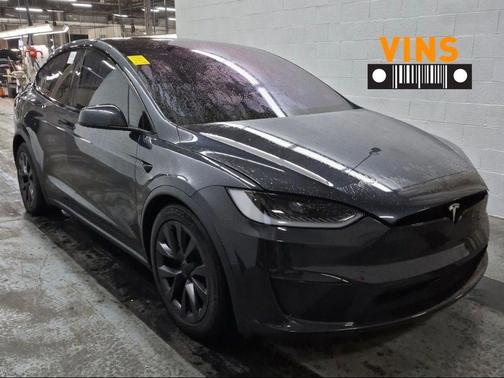 2024 Tesla Model X Long Range