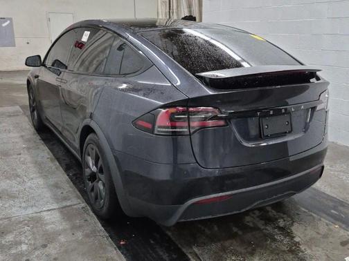 2024 Tesla Model X Long Range