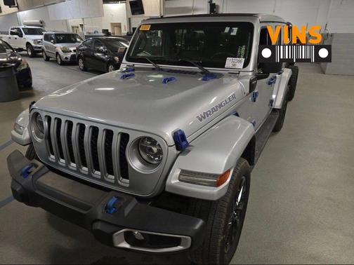 Silver Zynith Clearcoat 2022 Jeep Wrangler Unlimited 4xe Sahara SUV