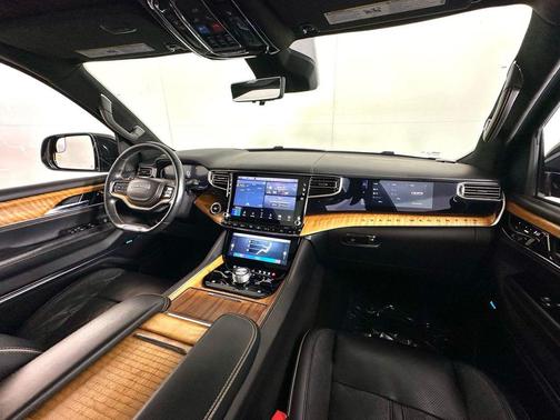 2022 Jeep Grand Wagoneer Series III 4x4