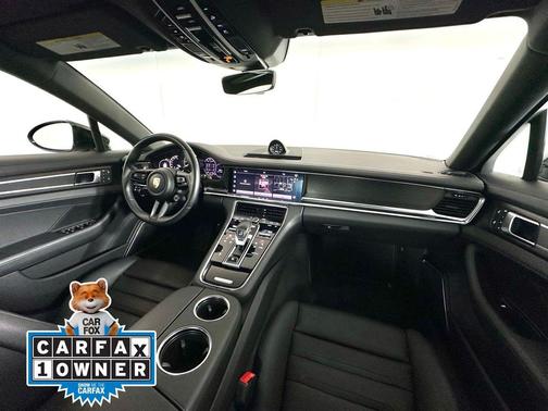 2023 Porsche Panamera 4