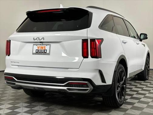 2023 Kia Sorento SX