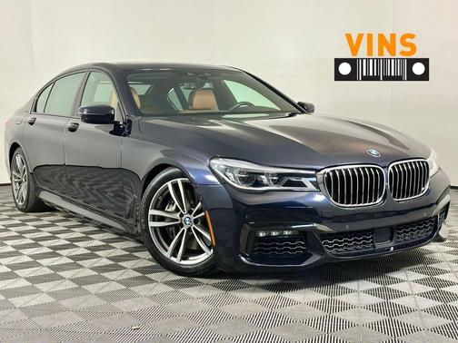 Carbon Black Metallic 2018 BMW 750 i xDrive