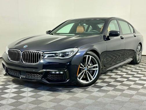 Carbon Black Metallic 2018 BMW 750 i xDrive