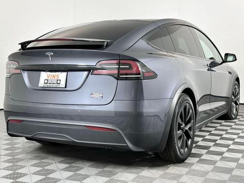 2022 Tesla Model X Plaid Tri Motor All-Wheel Drive