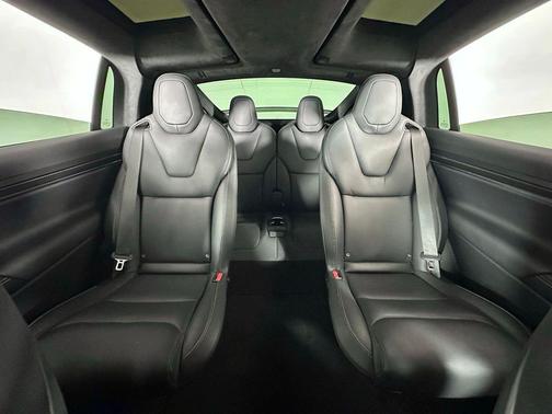 2022 Tesla Model X Plaid Tri Motor All-Wheel Drive