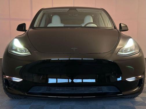 2023 Tesla Model Y Performance Dual Motor All-Wheel Drive