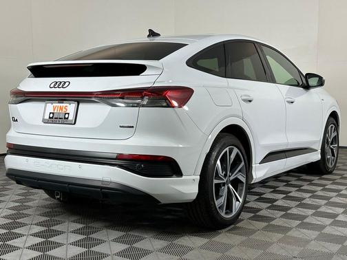 2024 Audi Q4 e-tron Sportback Prestige 55 quattro