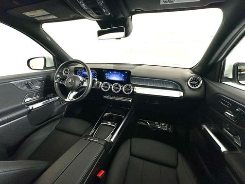 2024 Mercedes-Benz EQB 300 4MATIC