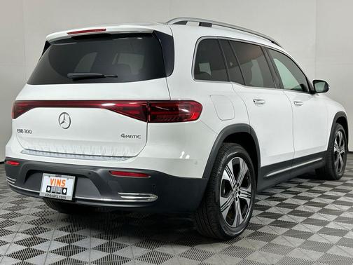 2024 Mercedes-Benz EQB 300 4MATIC