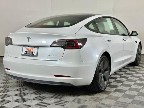 2022 Tesla Model 3 Long Range