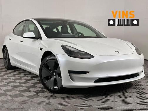 2021 Tesla Model 3 Standard Range Plus