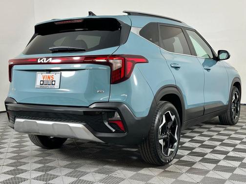 2025 Kia Seltos EX