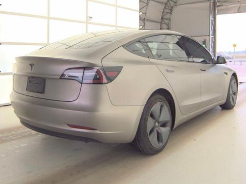 Pearl White Multi-Coat 2018 Tesla Model 3 Long Range