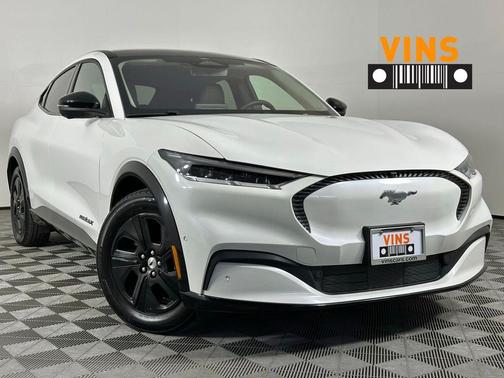 2023 Ford Mustang Mach-E California Route 1