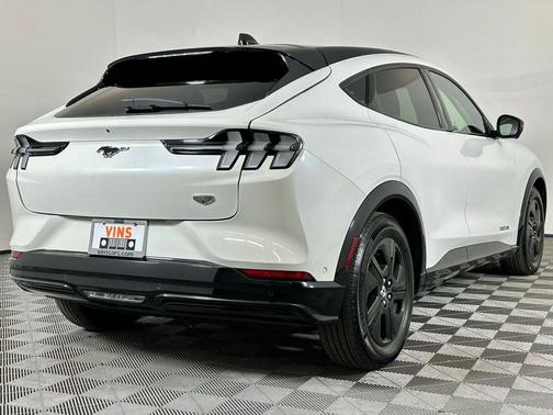 2023 Ford Mustang Mach-E California Route 1