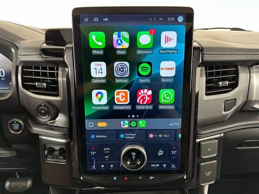2022 Ford F-150 Lightning Platinum